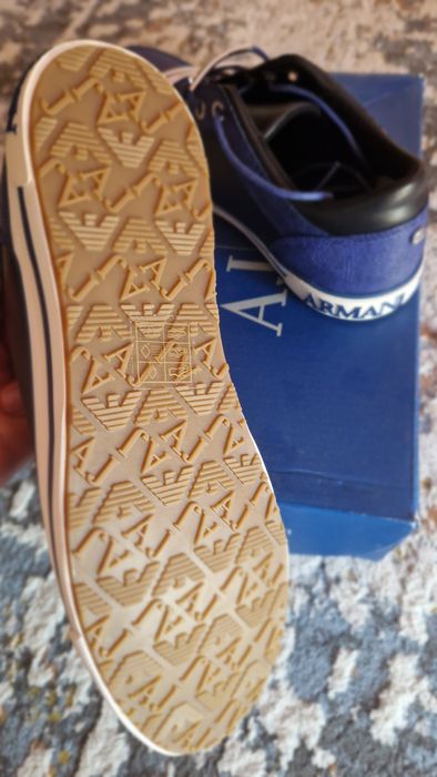 нови дамски обувки Armani