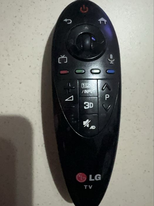VAND TV LG 4K 3D-126 cm