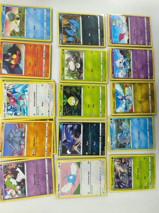 Colecție Pokemon ediția 2022