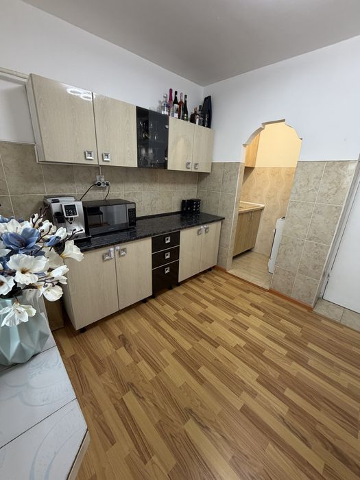 Apartament cu 3 camere