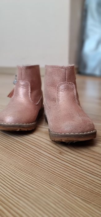 Бебешки обувки, ботушки и маратонки