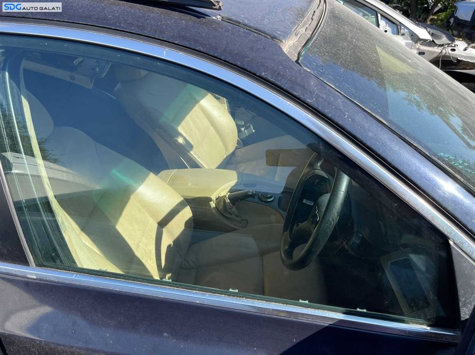 Perie Bandou Geam de pe Usa Portiera Dreapta Fata BMW Seria 5 E60 E61 2003 - 2010 [1721]