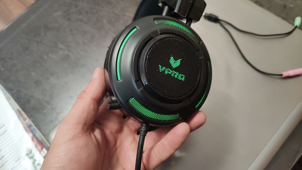 Геймърски слушалки със страхотен звук! С подцветка!