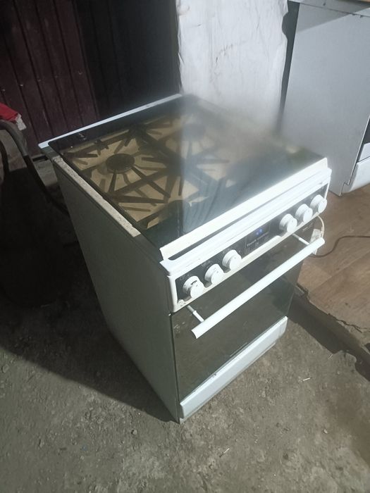 Продам газ плиту Кайзер