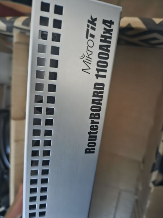 Mikrotik rb1100 ahx4