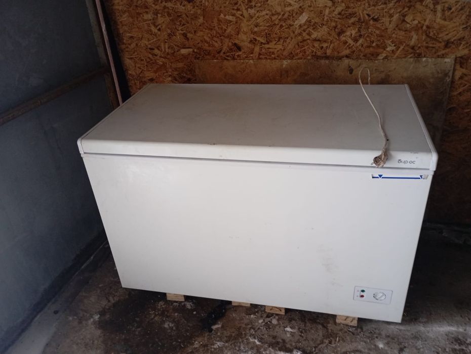 Продам новую  морозилку