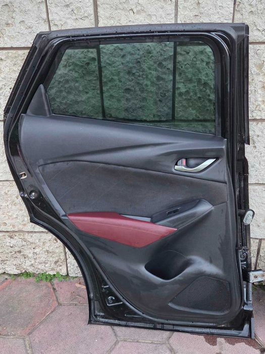 Задна лява и дясна врата Mazda CX-3, пълно оборудване, черни