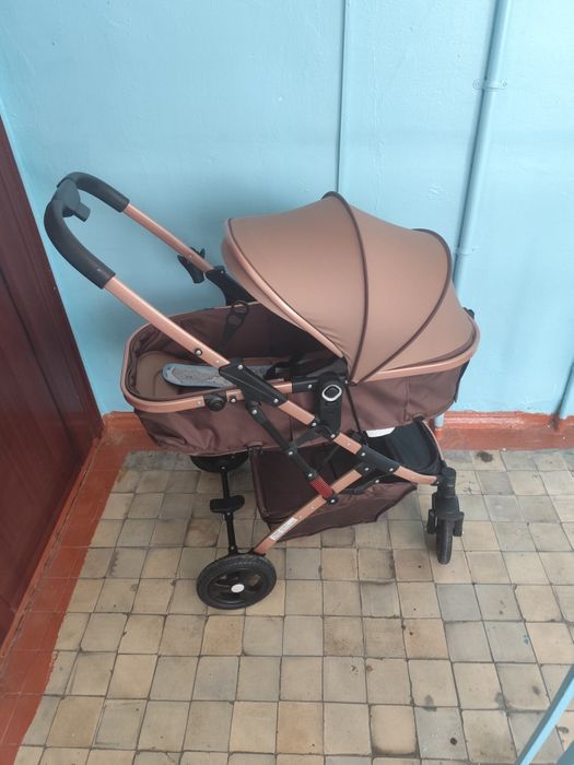 Продам коляску Авто-бот