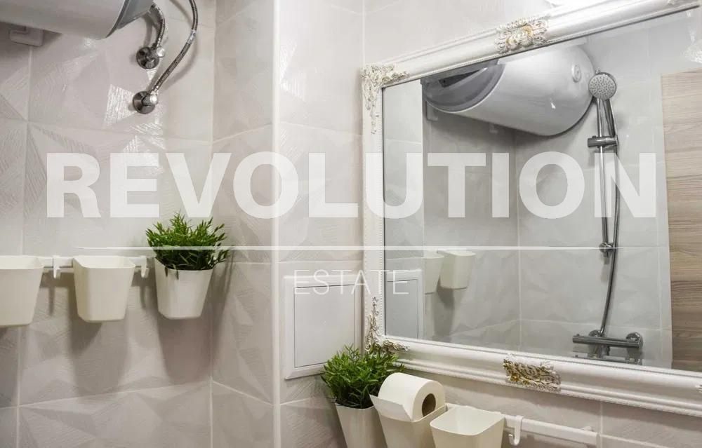 Дава се под наем Едностаен апартамент в Варна, Център - 40 кв.м за 425 € - Снимка #5