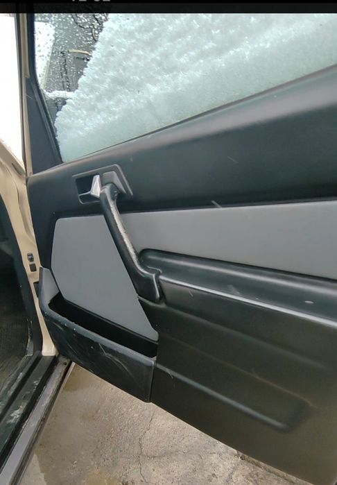 Продаётся салон мерседе 190