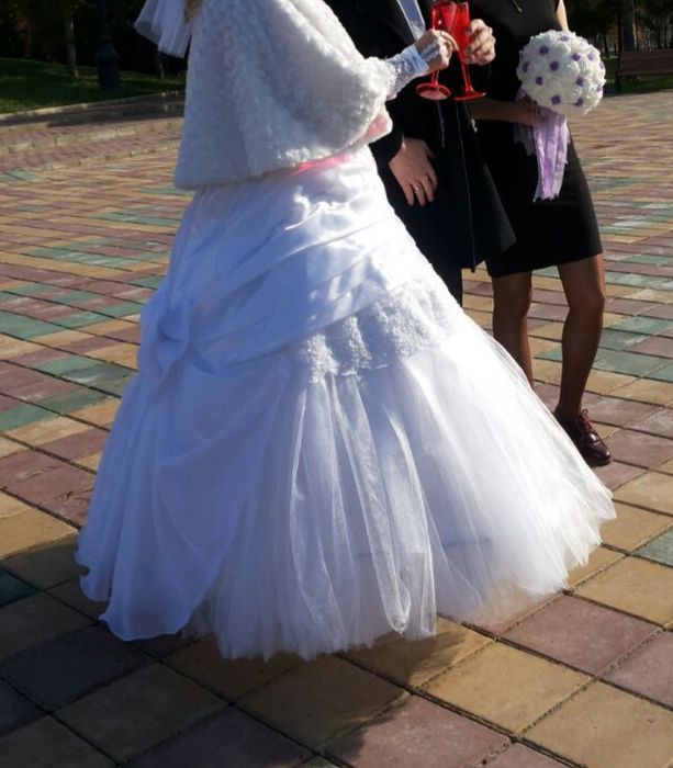 Продам свадебное платье