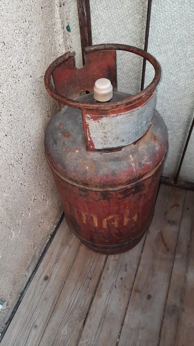 Продам газ балон