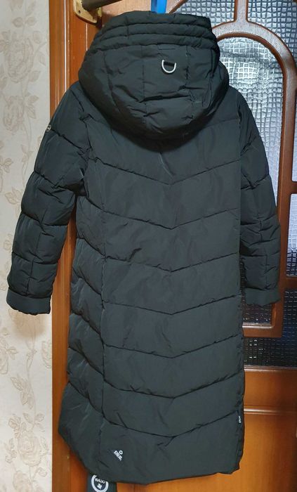 Продам женскую куртку