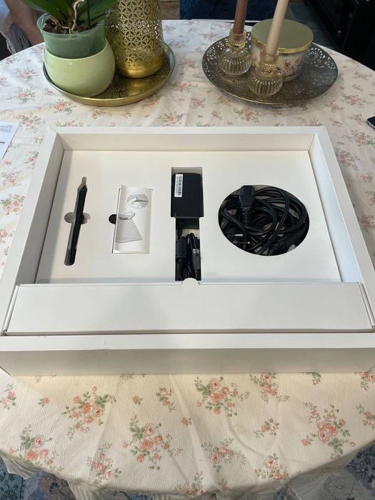 Графичен таблет WACOM Cintiq 16