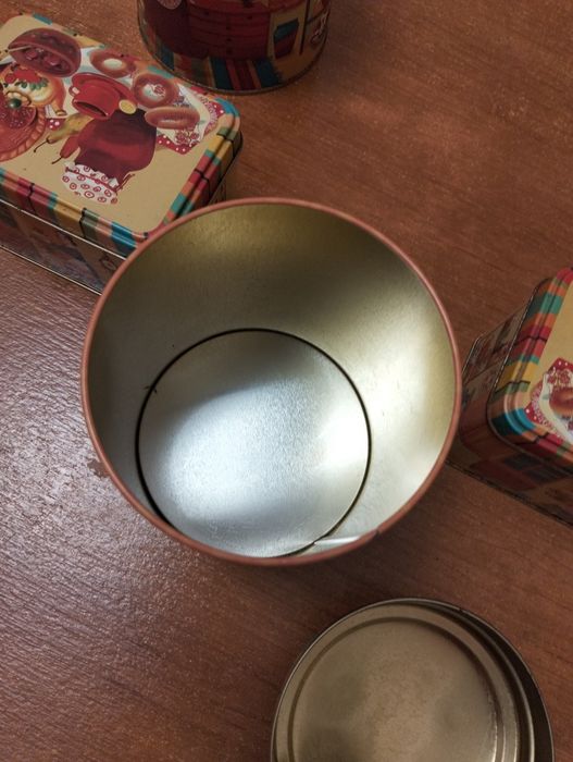 Продам баночки для хранения.