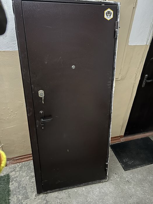 Входная дверь «Бульдорс» бу темир есик