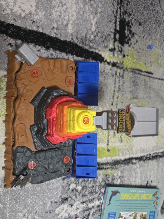 Mattel Hot Wheels Monster trucks арена: Bone shaker финале игрови комп