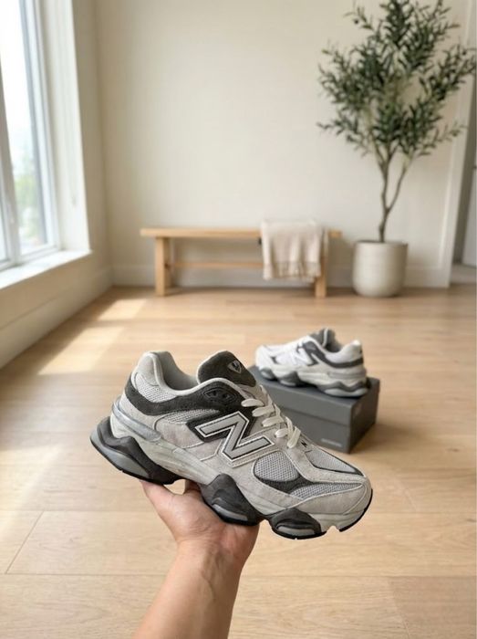 Adidasi New Balance 9060  Gri