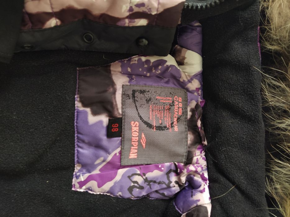 Зимняя куртка на девочку.