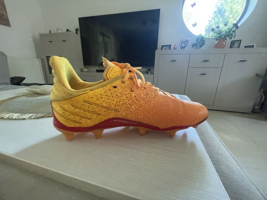 Ghete Fotbal Kipsta Viralto I FG Sunset – Mărimea 40