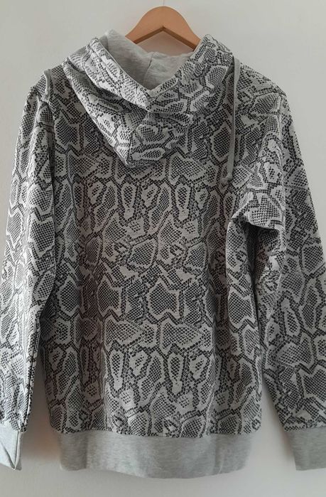 Hanorac cu imprimeu piele de șarpe