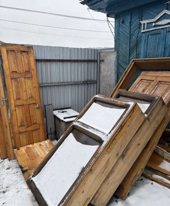 Деревянные двери окна б/у