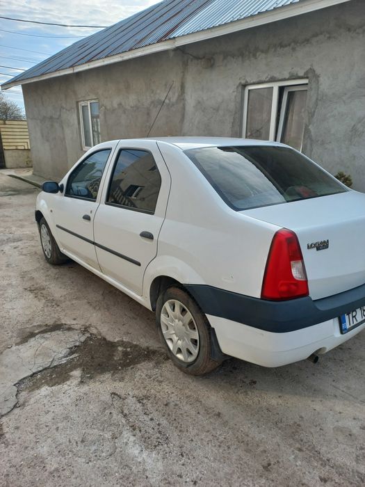 De vanzare logan 1.4 Mpi in stare foarte buna.