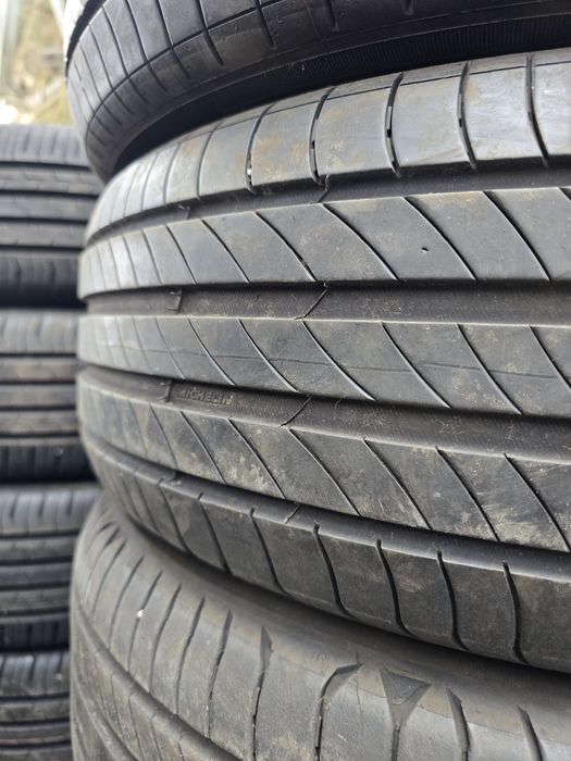 215/60/17 MICHELIN 4бр