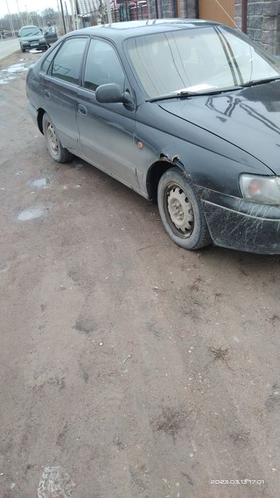 Продам Тойота карина е