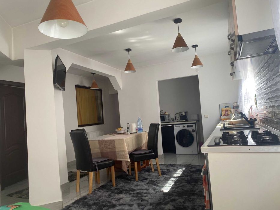 Casă de vânzare în Poroschia - Mobilată, utilată, gata de mutat