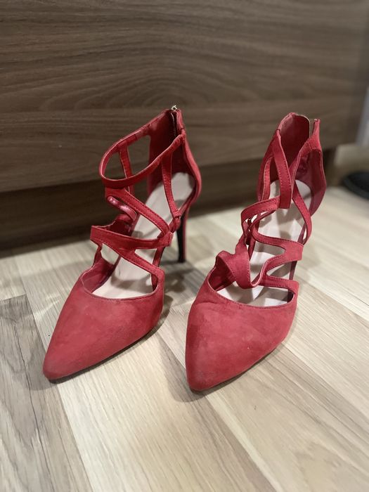 Дамски обувки на ток 40/41