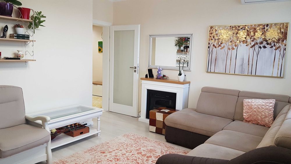 Apartament 3 camere Compozitori, Primo