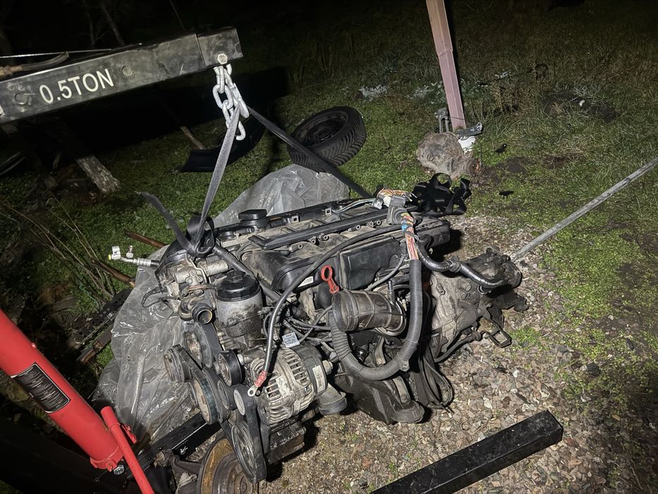 Двигател BMW E46 комплект