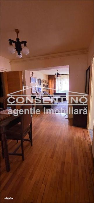 Se vinde imobil cu 4 camere, pe Unirii Sud , liber , cu 3 balcoane