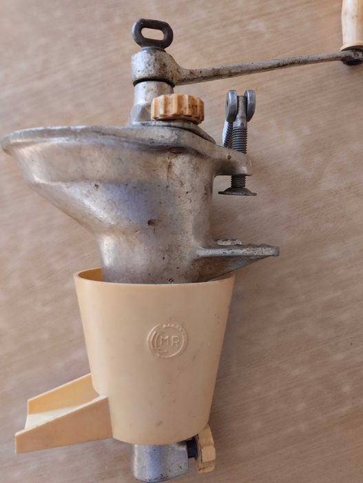 Соковыжималка ручная