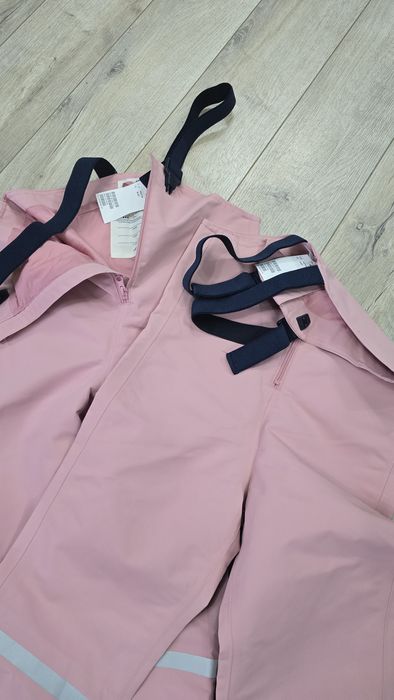 Pantaloni impermeabili H&M noi cu eticheta