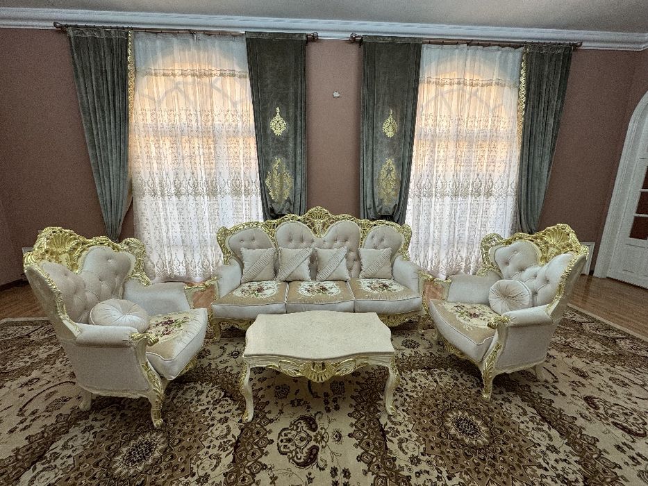 Дубайский мебель ,полный комплект.