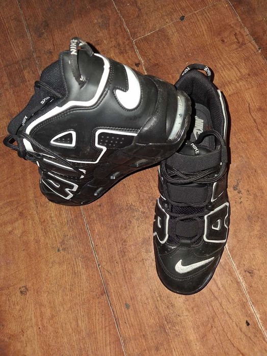 Чисто нови спортни обувки NIKE 43 номер