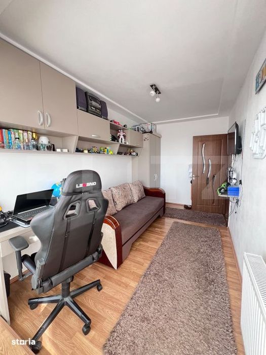 Apartament 3 camere, 55 mp, zona Micro 3