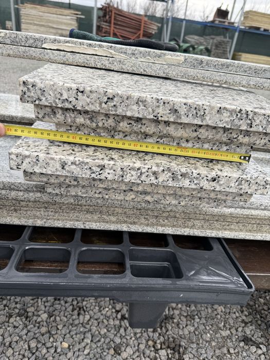 Capace gard granit (soclu + stâlpi) – exterior