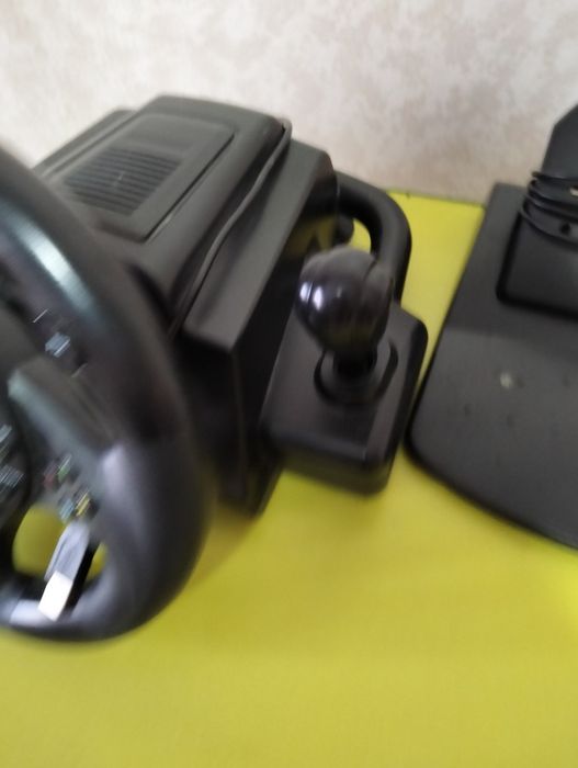 Продам игровой руль
