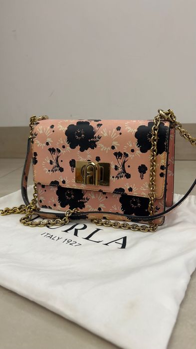 Малка розова чанта Furla 1927