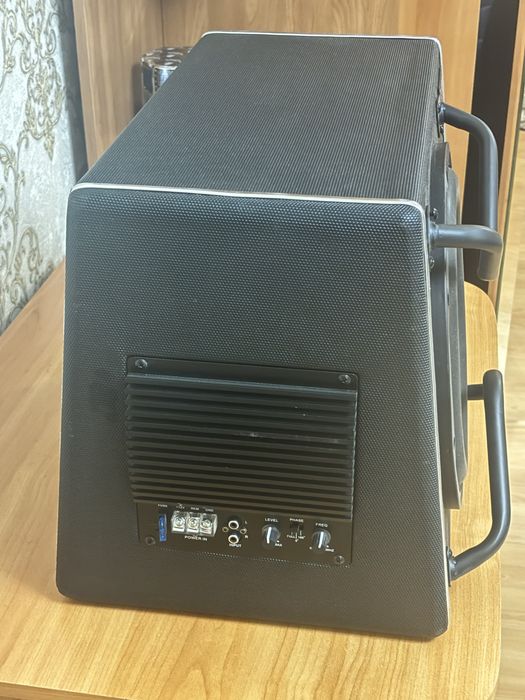 Продам сабвуфер