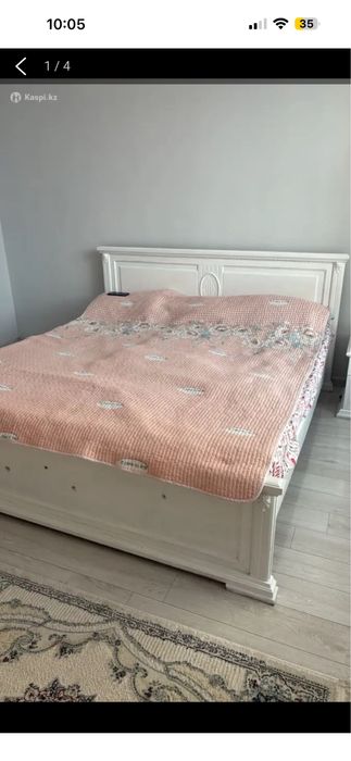 Спальный гарнитур