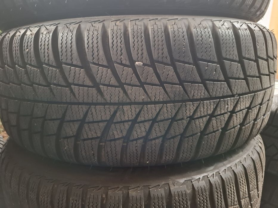 Set 4 anvelope Bridgestone iarna 215 55 17