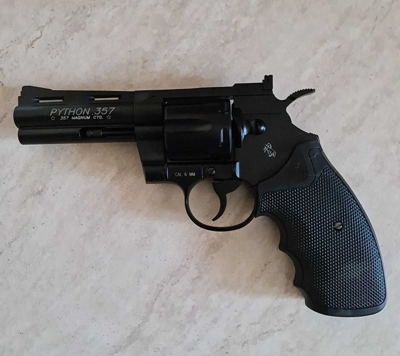 Revolver airsoft Colt Python .357 magnum 4