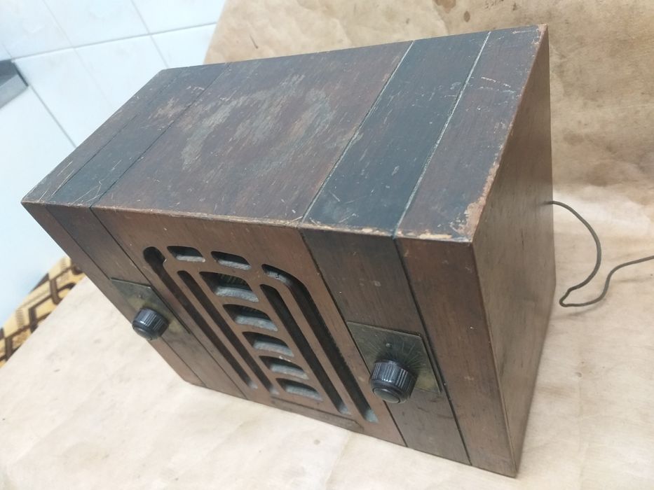 Radio cu lampi, Columbia