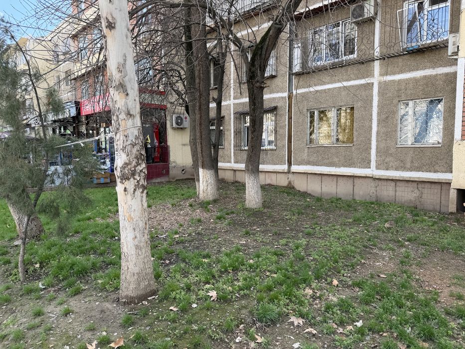 Своя Юнусабад-14 Первая линия под Офис 3/1/4 Ипотеку можно через банк