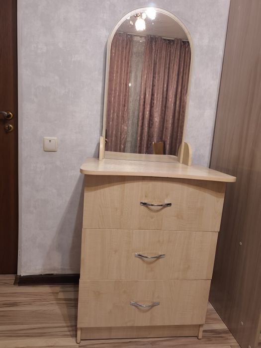 Туалетный столик