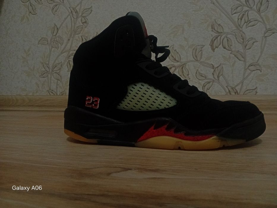 Джорданы 5 в харошем состе